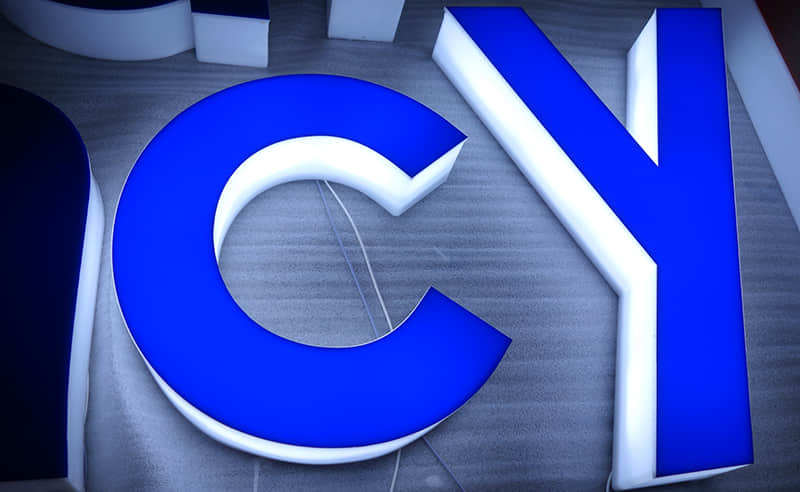 3D illuminated acrylic signs