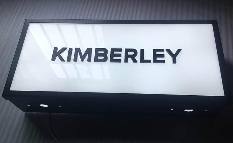 Aluminum lightbox