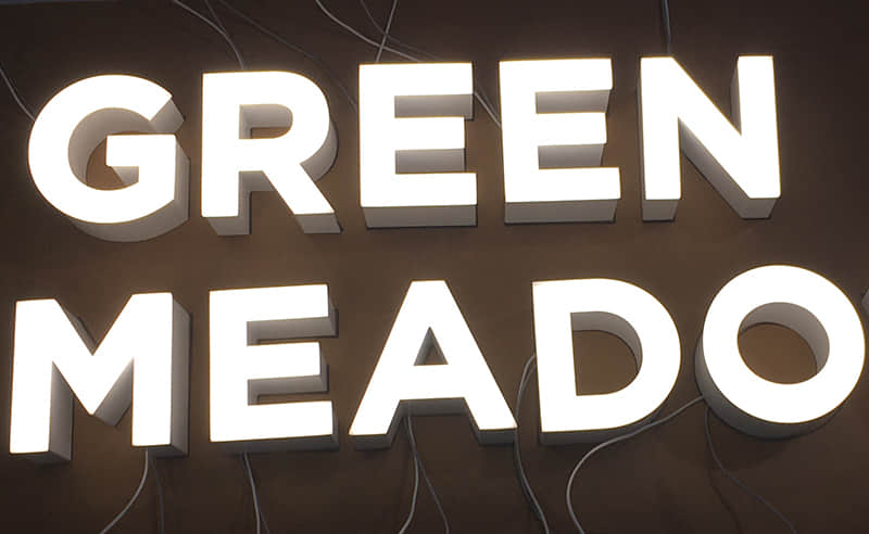 Frontlit trimless stainless steel letters