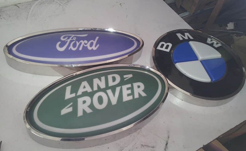 Frontlit acrylic auto logos